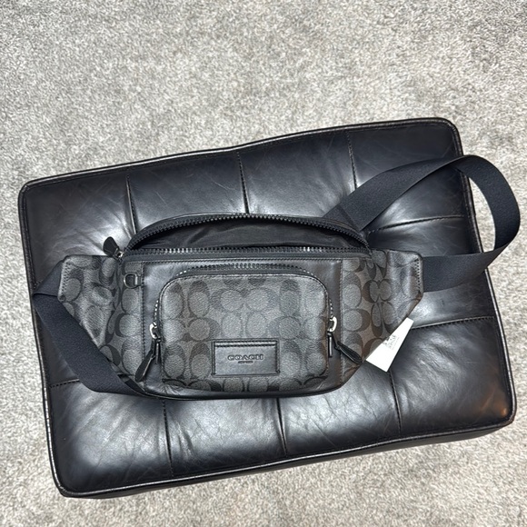 Coach Black Belt Bag Sleek Modern Design